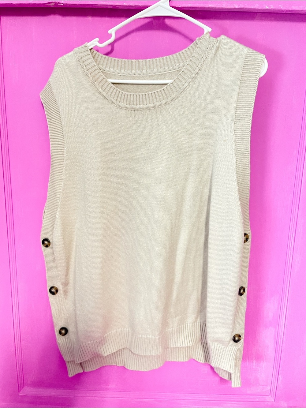 Sleeveless Knit Button-Side Sweater Vest in Cream